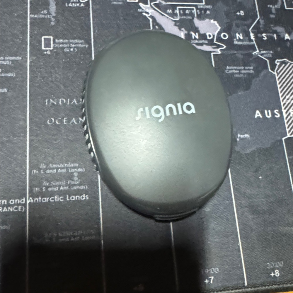 Signia hearing aid left ear only 1X